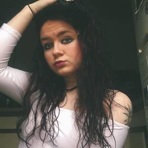 Meet your Posher, Isabel